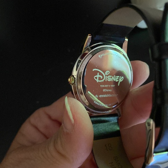 Disney Watch NWOT - Picture 3 of 3